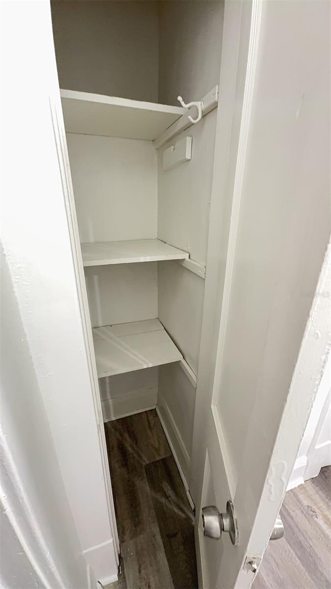 Image 12 of 31 For 705 Lake Avenue