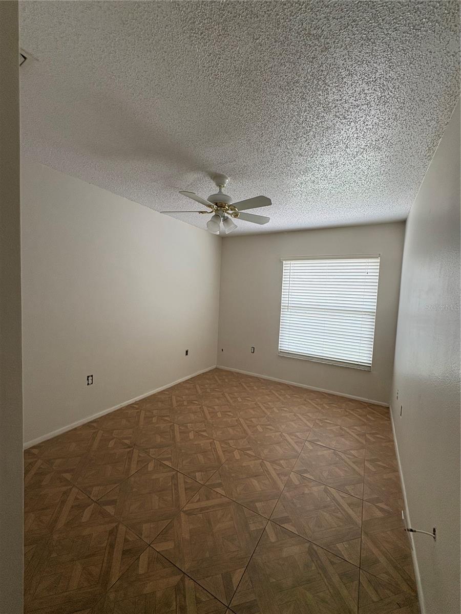 Image 10 of 21 For 6177 Chesham Drive 6