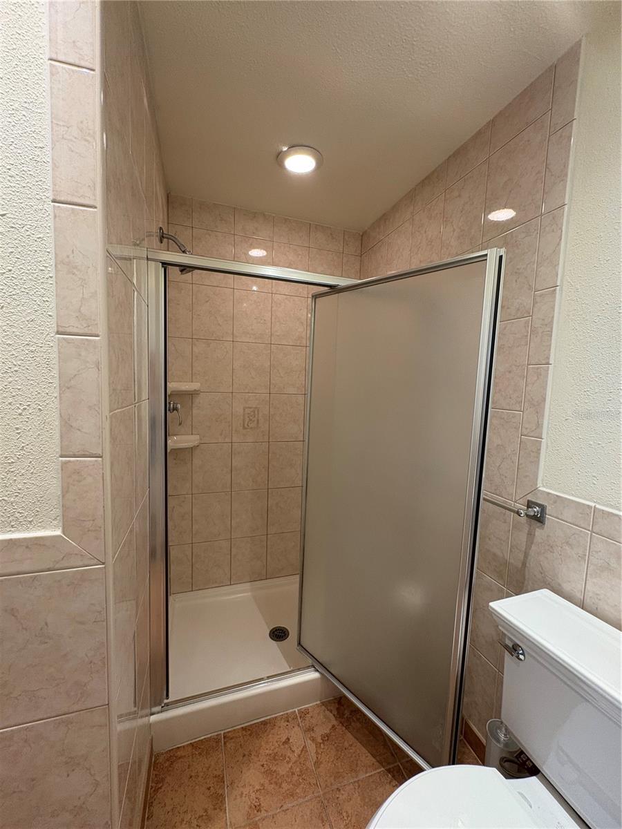 Image 14 of 21 For 6177 Chesham Drive 6