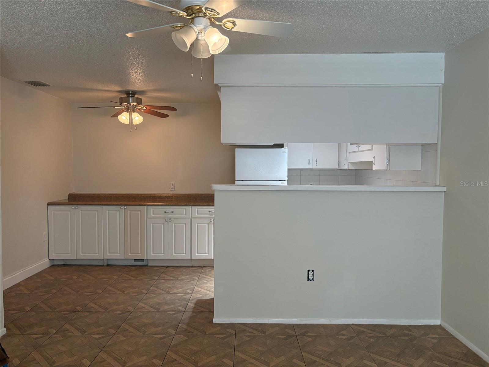 Image 5 of 21 For 6177 Chesham Drive 6