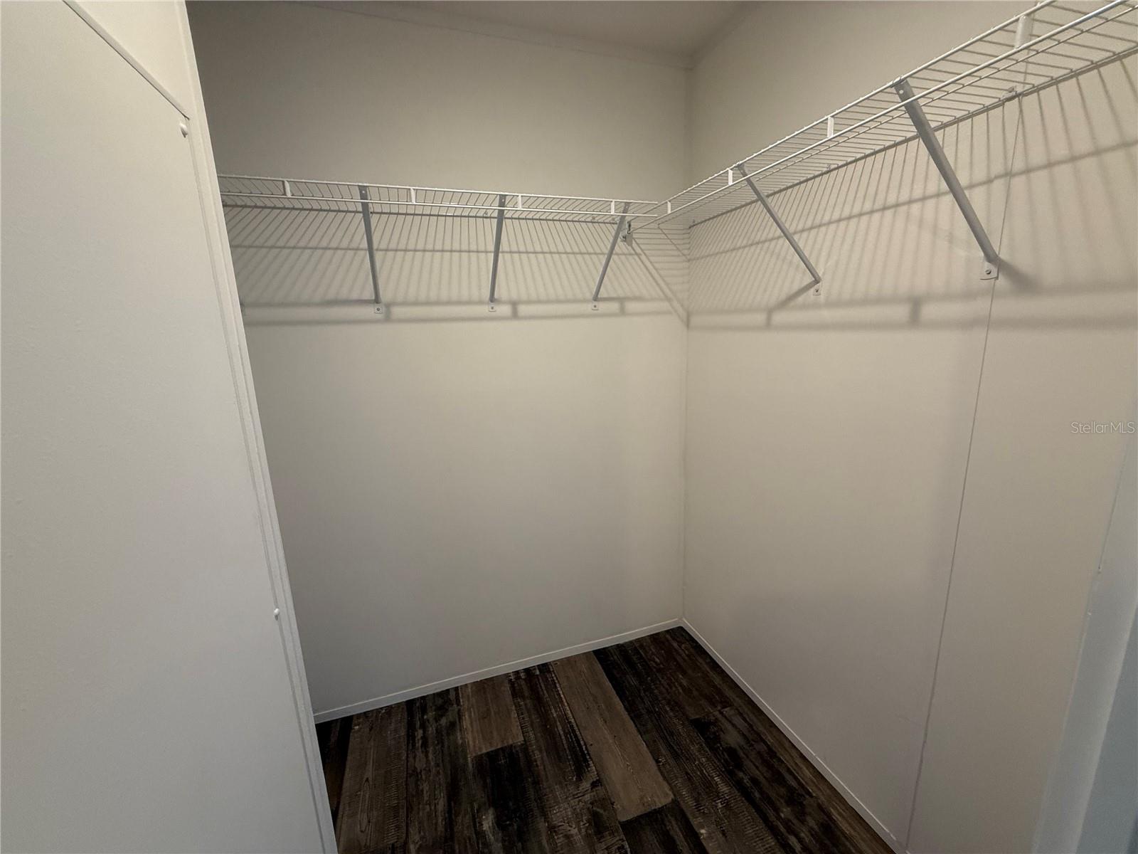 Listing photo id 22 for 39141 Bay Avenue