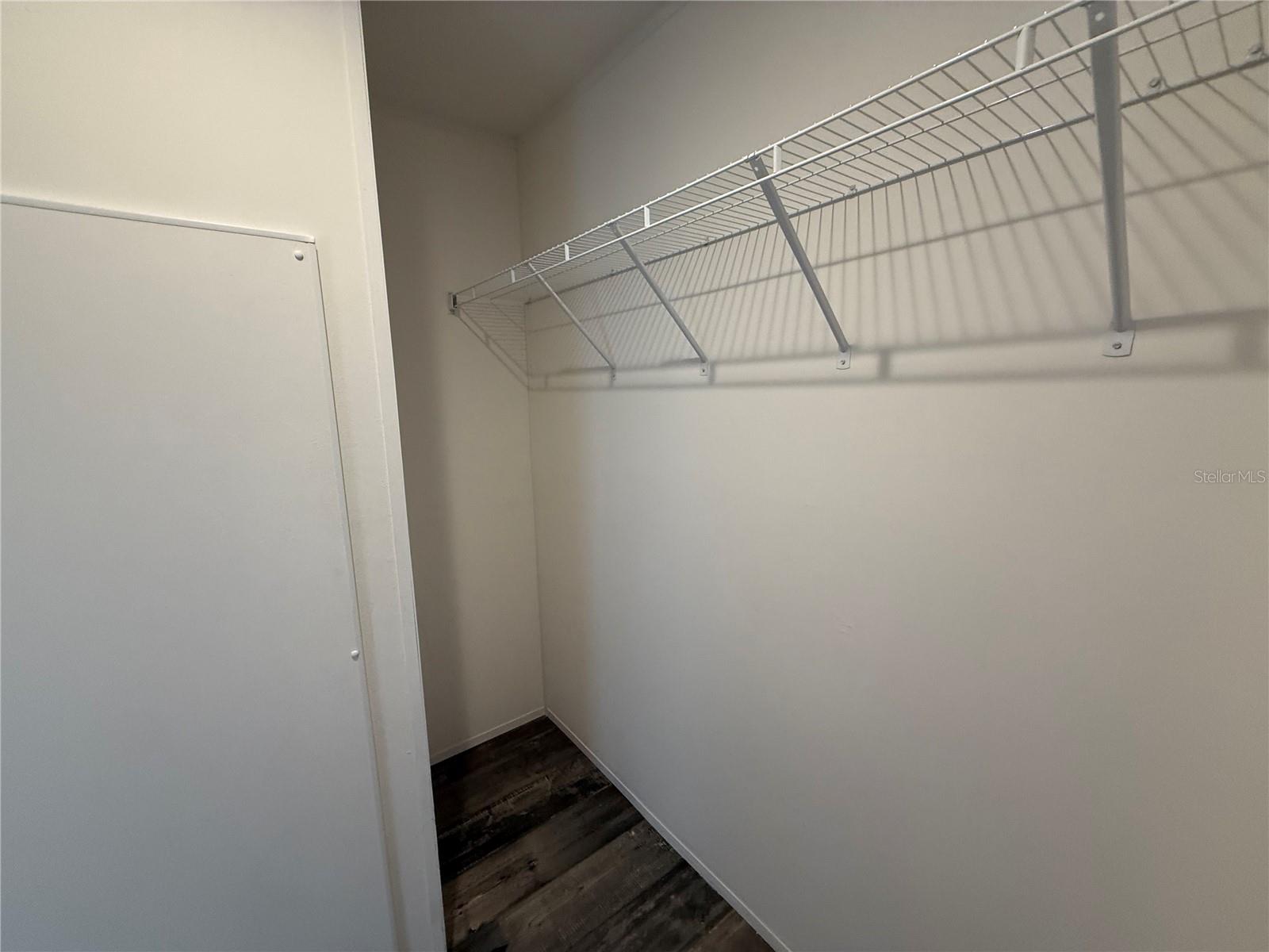 Listing photo id 23 for 39141 Bay Avenue