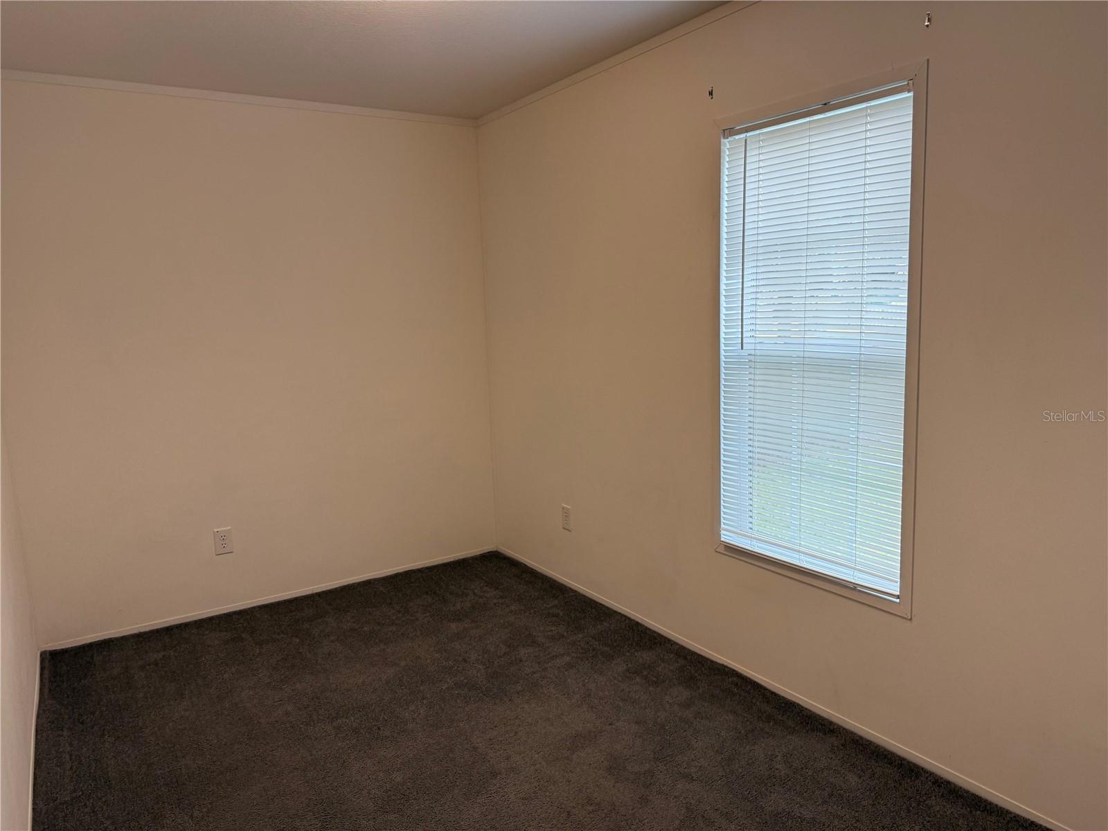 Listing photo id 30 for 39141 Bay Avenue