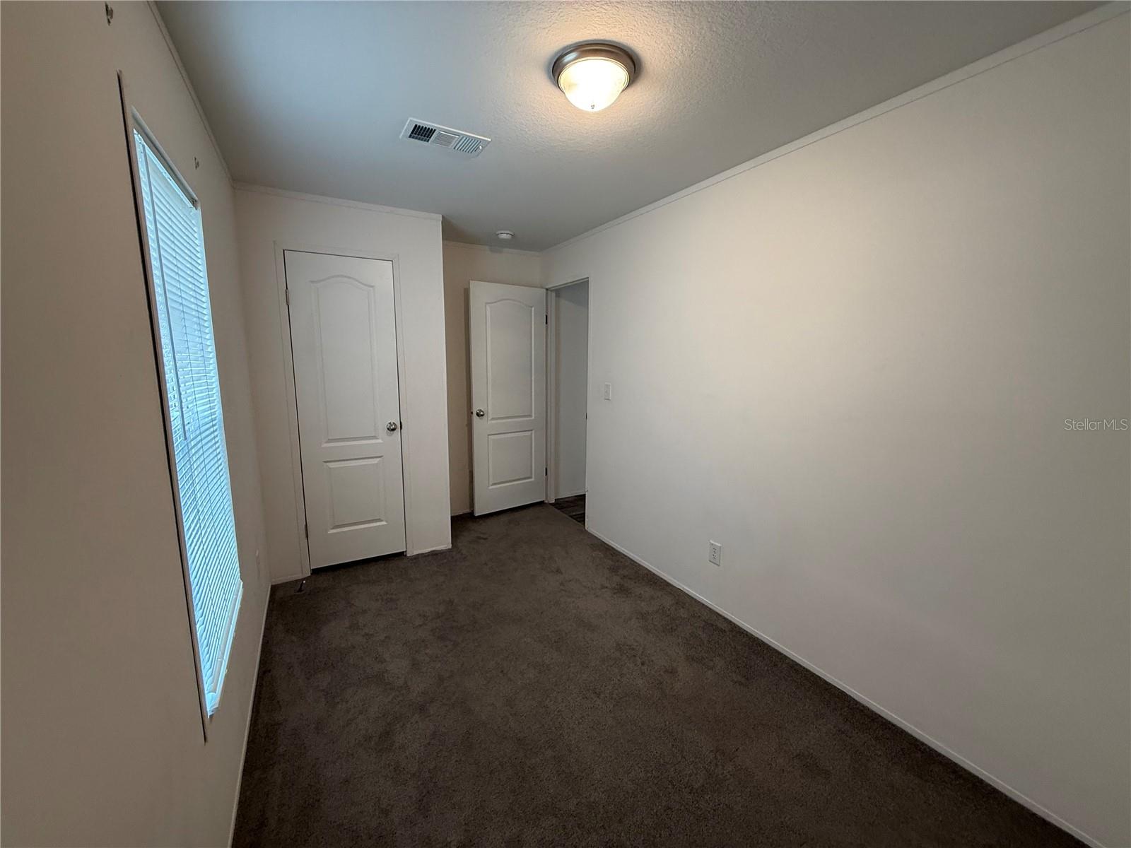 Listing photo id 33 for 39141 Bay Avenue