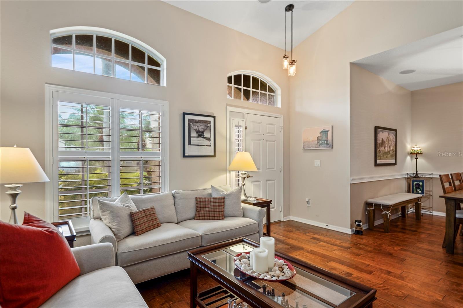 Listing photo id 8 for 3540 Brickell Court