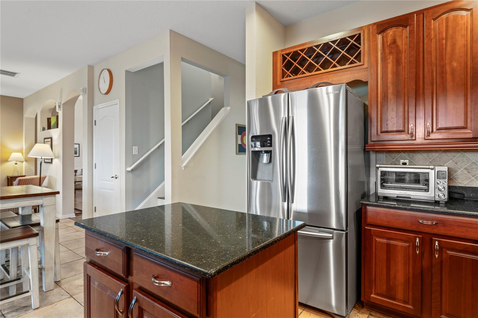 Listing photo id 11 for 3540 Brickell Court