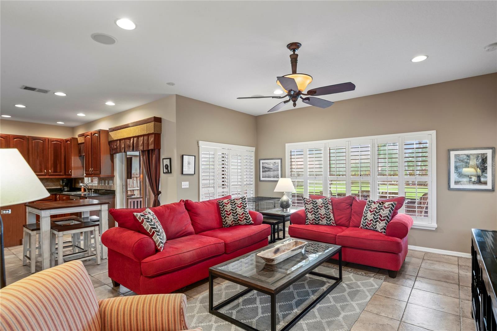 Listing photo id 19 for 3540 Brickell Court