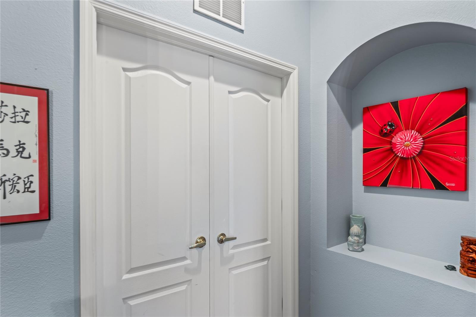 Listing photo id 26 for 3540 Brickell Court
