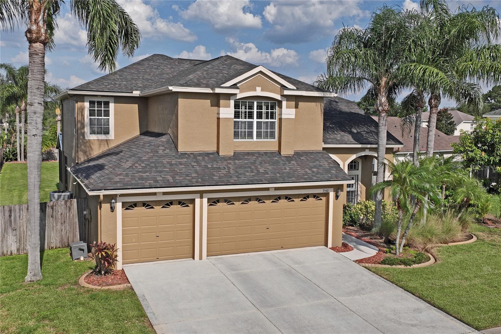 Listing photo id 1 for 3540 Brickell Court