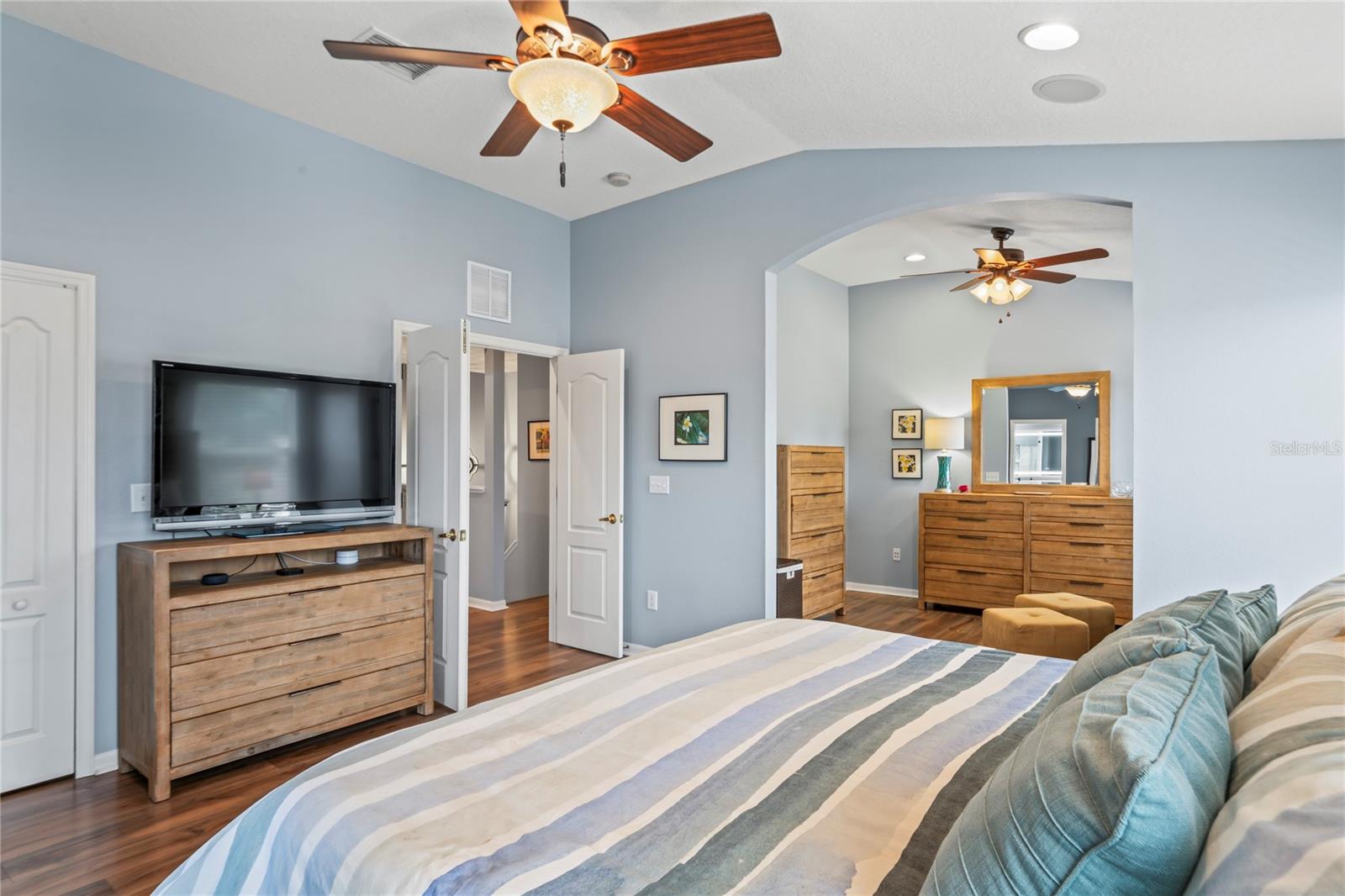 Listing photo id 29 for 3540 Brickell Court