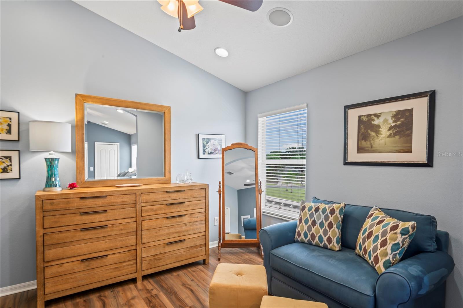 Listing photo id 30 for 3540 Brickell Court