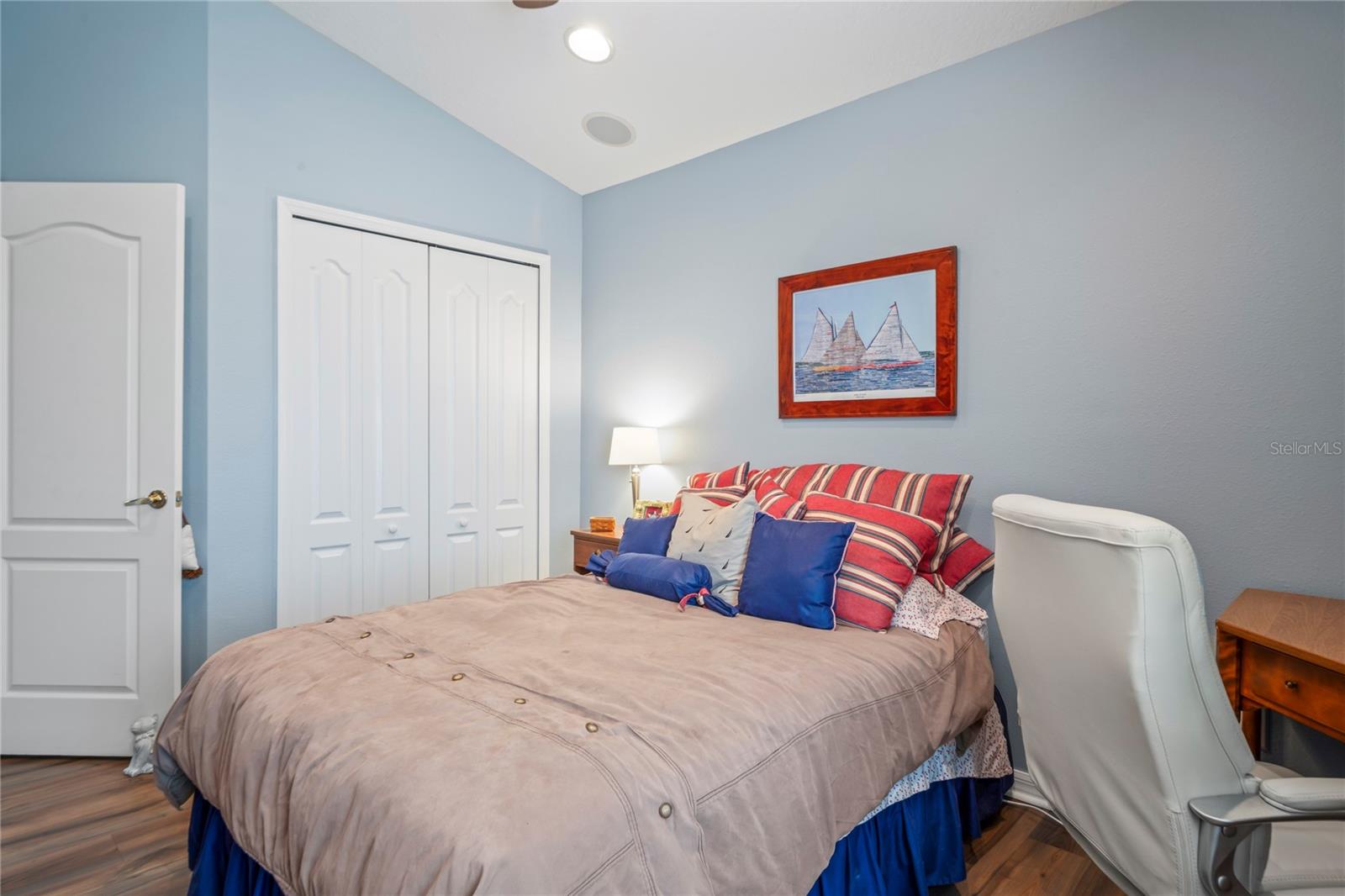 Listing photo id 43 for 3540 Brickell Court