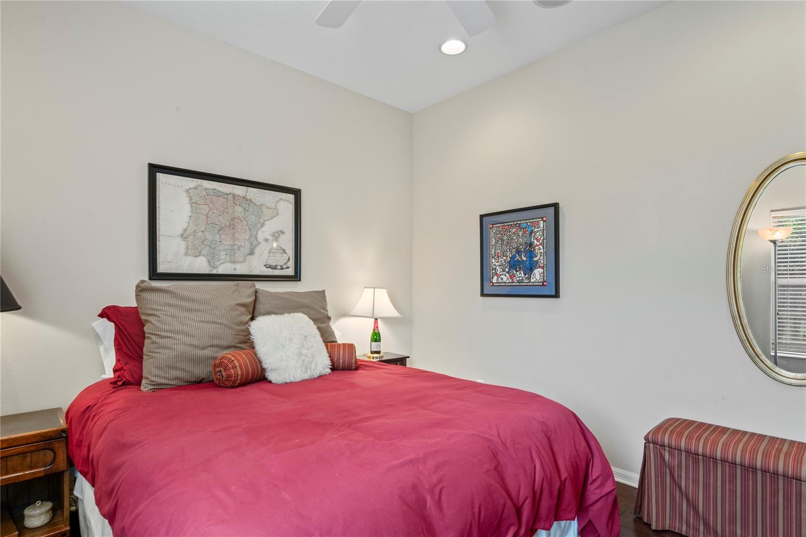 Listing photo id 48 for 3540 Brickell Court
