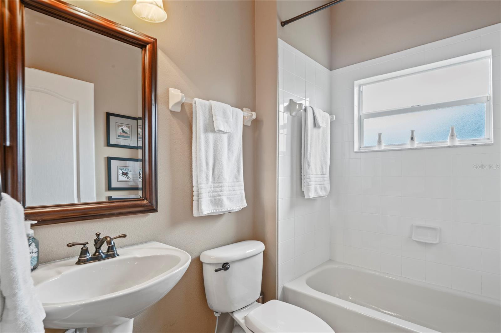 Listing photo id 49 for 3540 Brickell Court