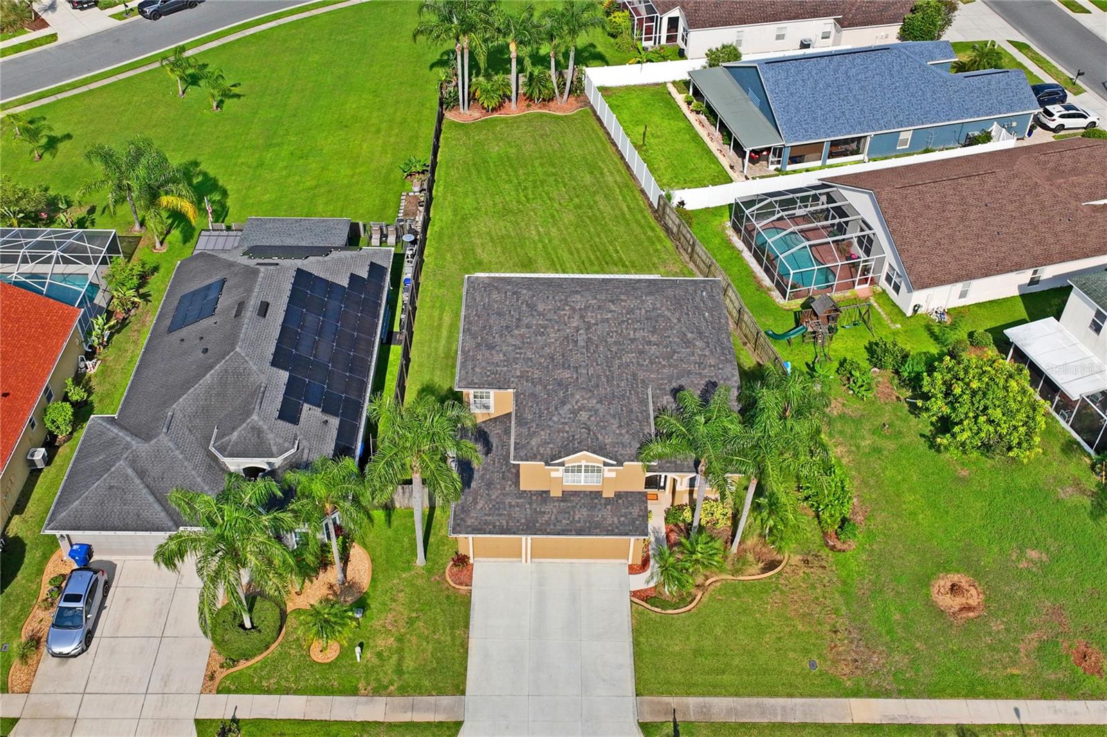 Listing photo id 60 for 3540 Brickell Court