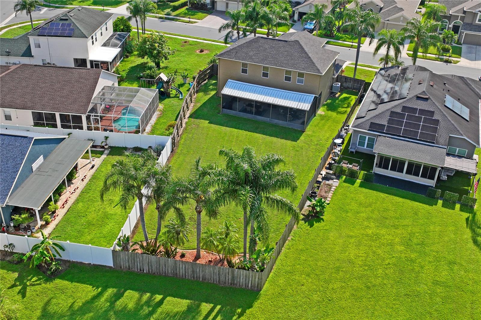 Listing photo id 61 for 3540 Brickell Court