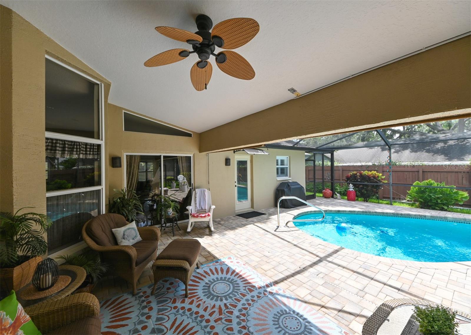 Image 11 of 43 For 9106 Calle Alta