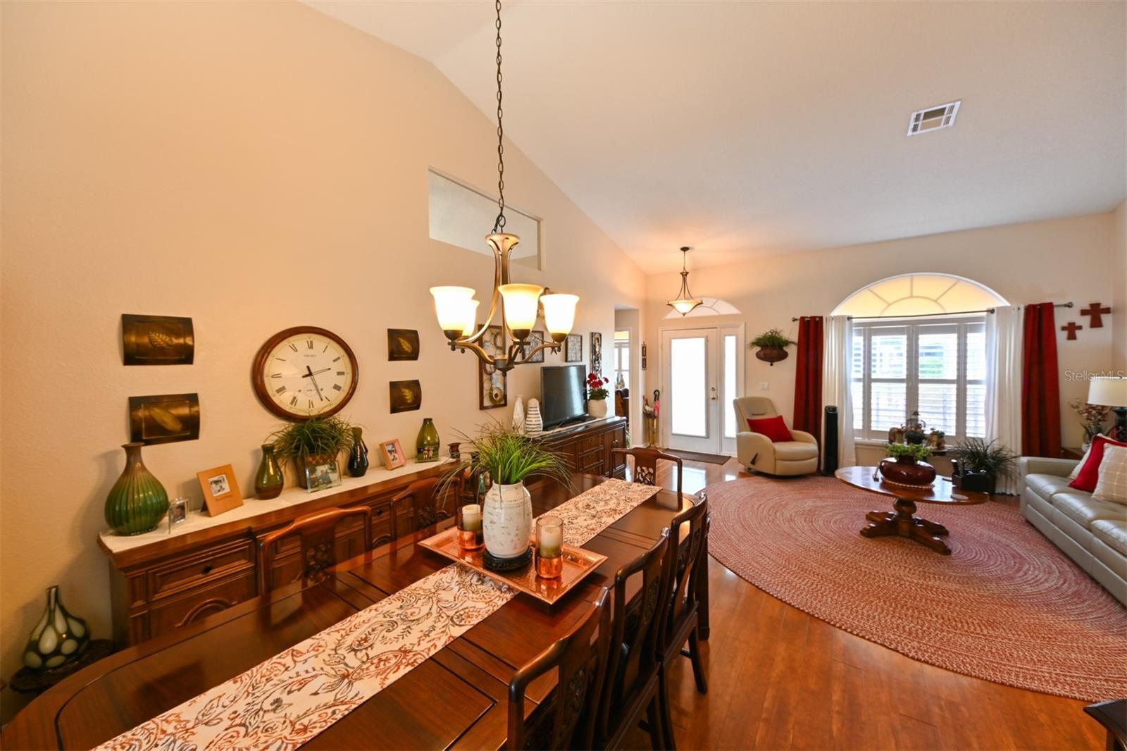 Image 18 of 43 For 9106 Calle Alta