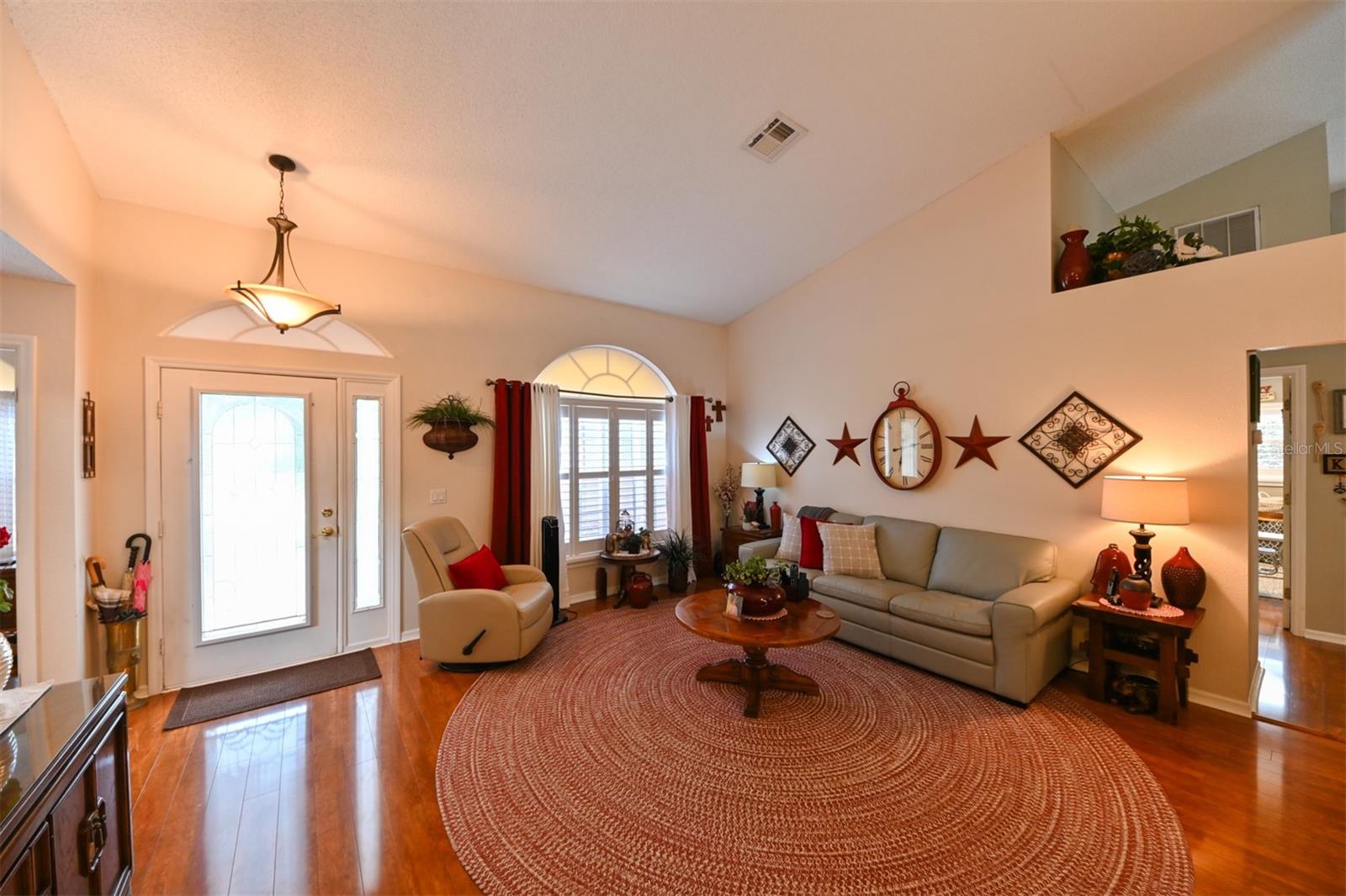 Image 20 of 43 For 9106 Calle Alta