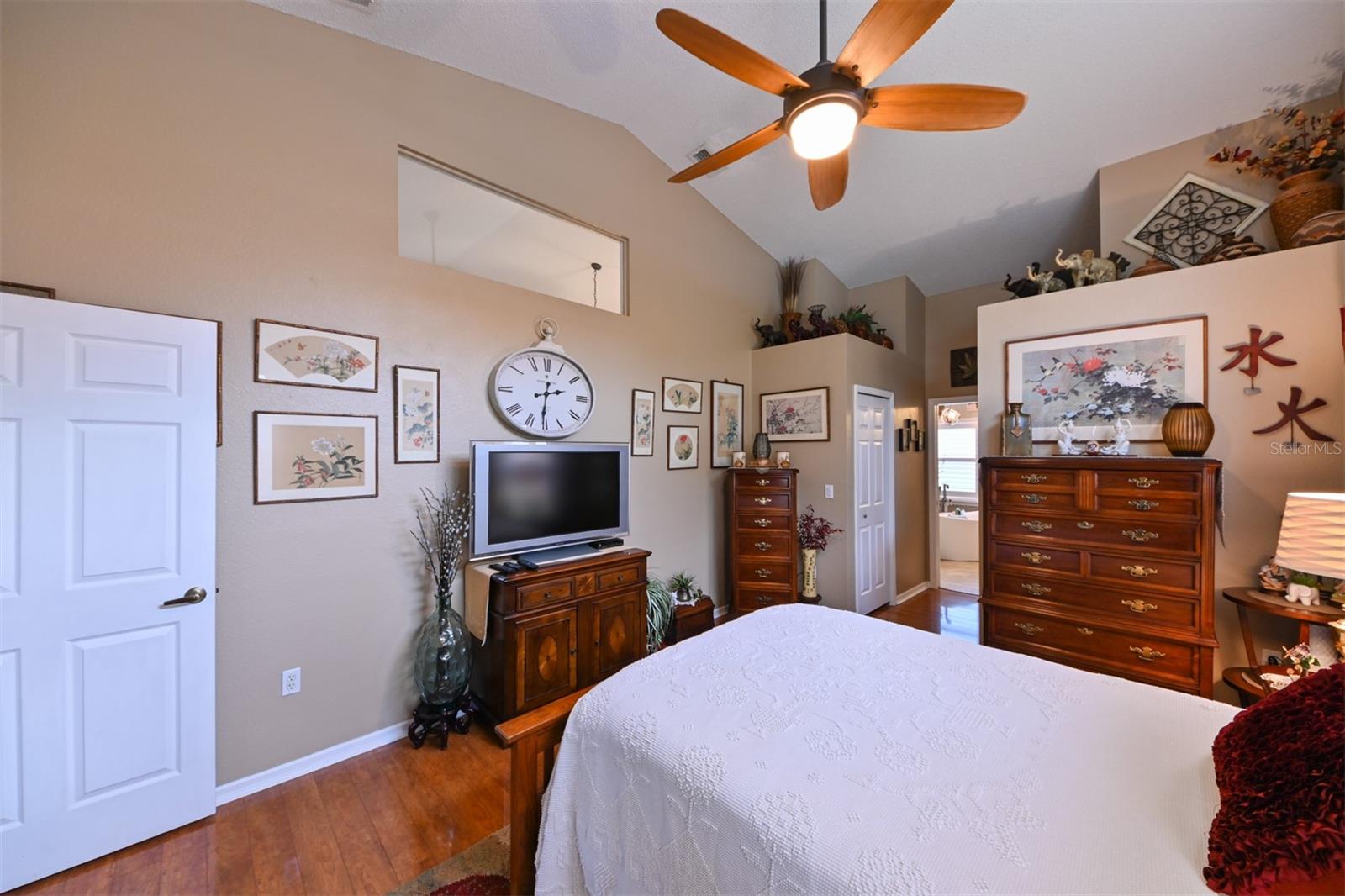 Image 41 of 43 For 9106 Calle Alta