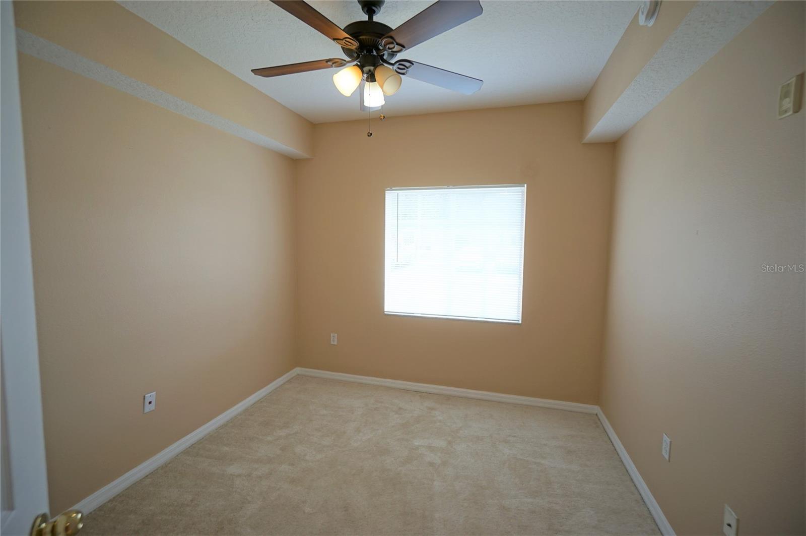 Image 14 of 19 For 6009 Skydale Way 102