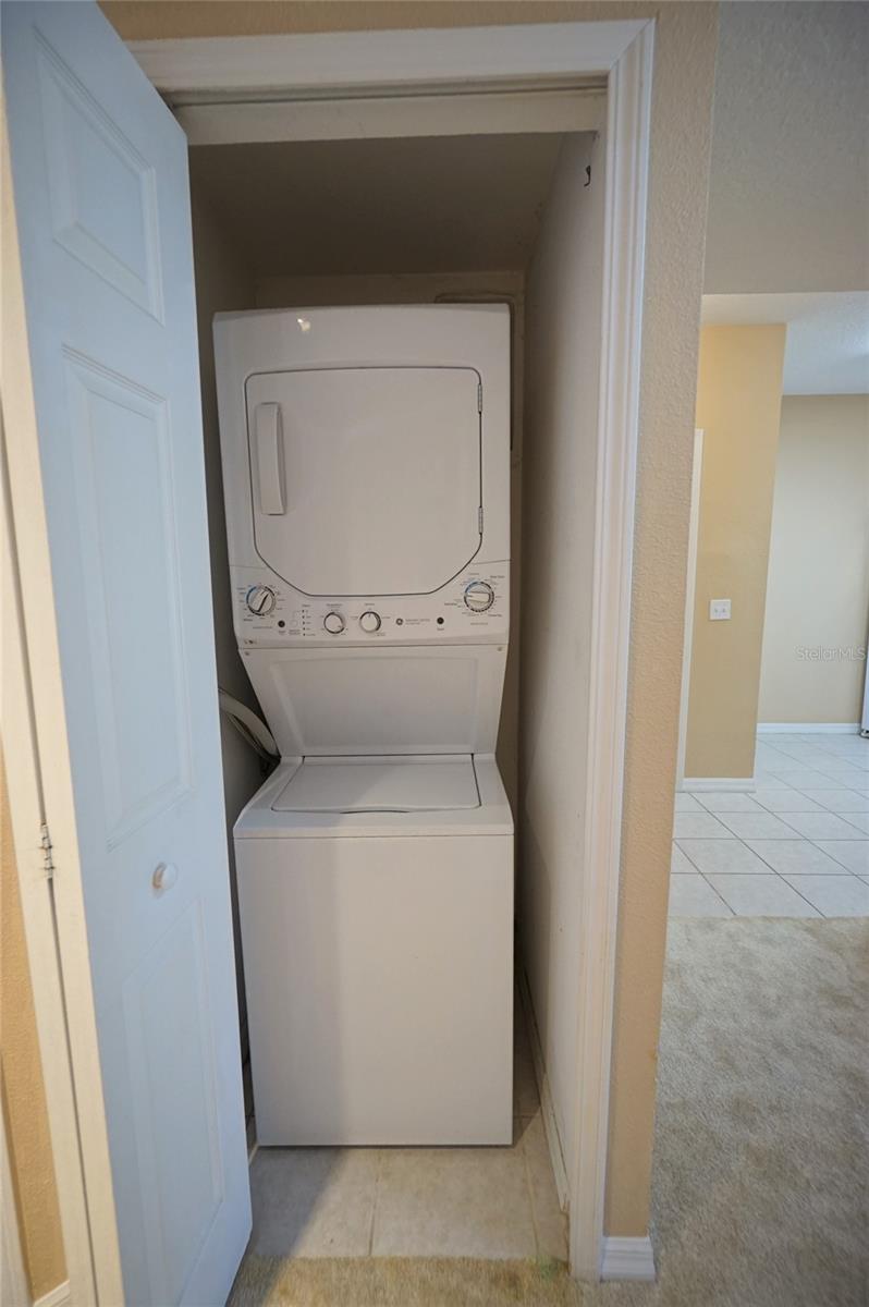 Image 17 of 19 For 6009 Skydale Way 102
