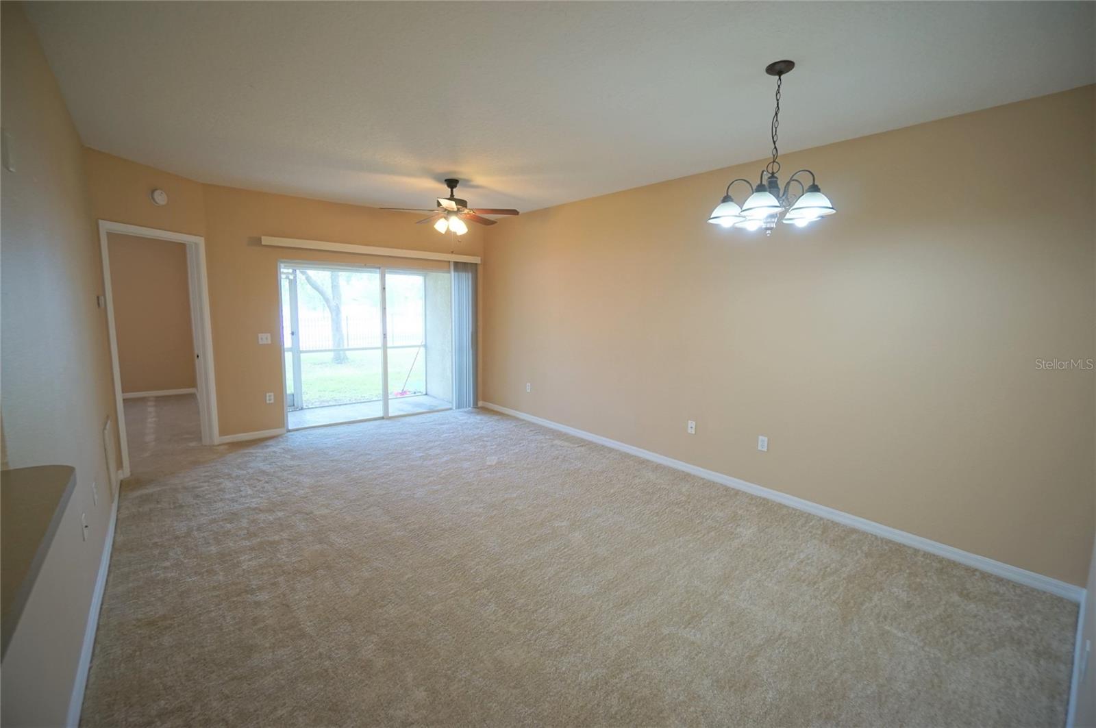 Image 5 of 19 For 6009 Skydale Way 102