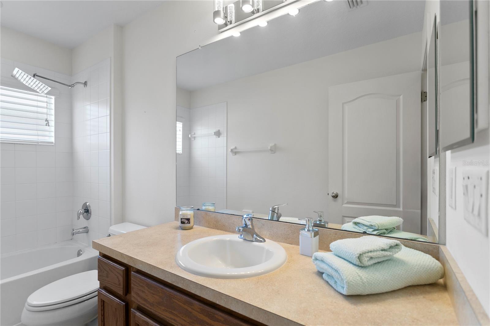 Image 33 of 68 For 7127 Forest Mere Drive