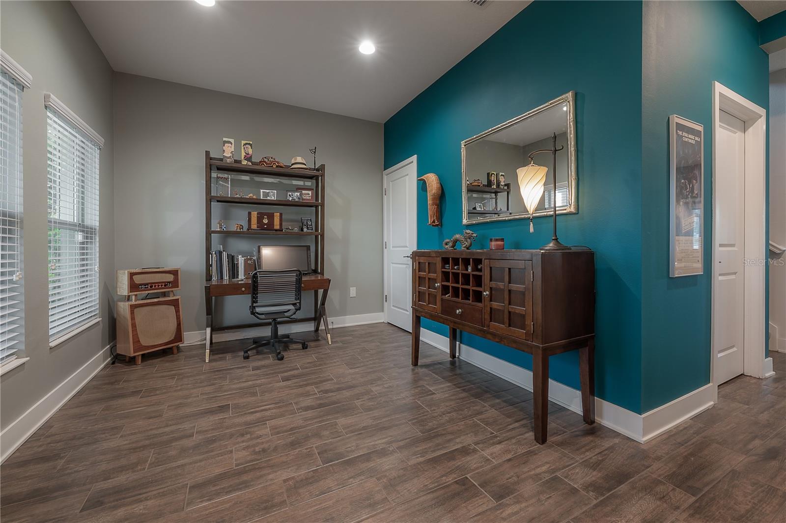 Image 3 of 59 For 105 Osborne Avenue