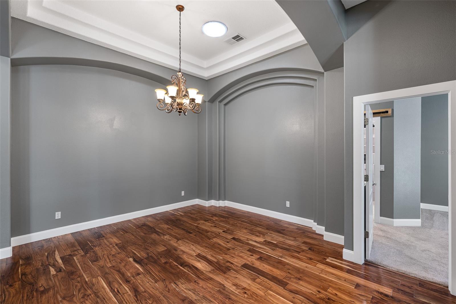 Listing photo id 12 for 13710 Mill Place