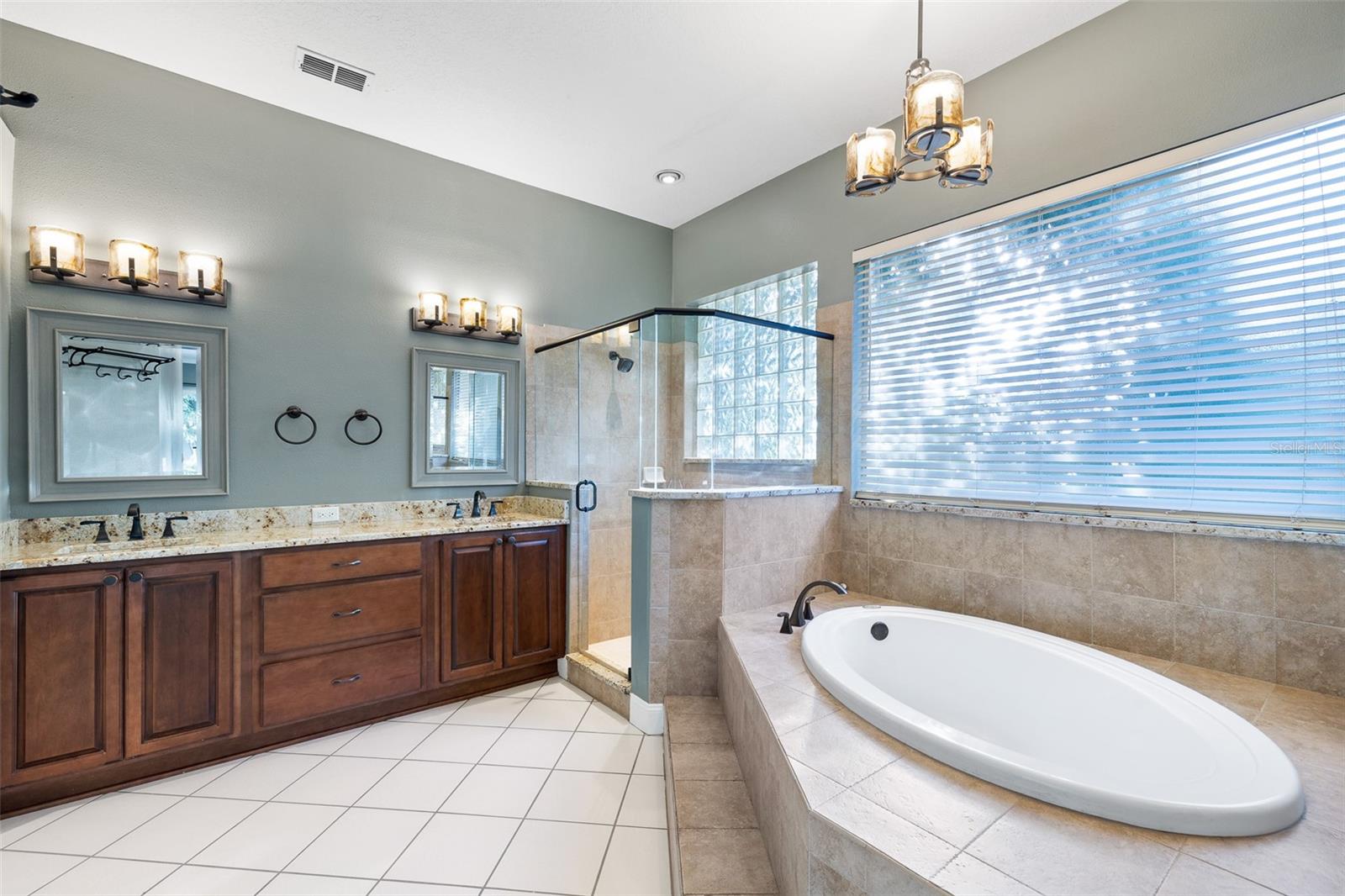 Listing photo id 26 for 13710 Mill Place
