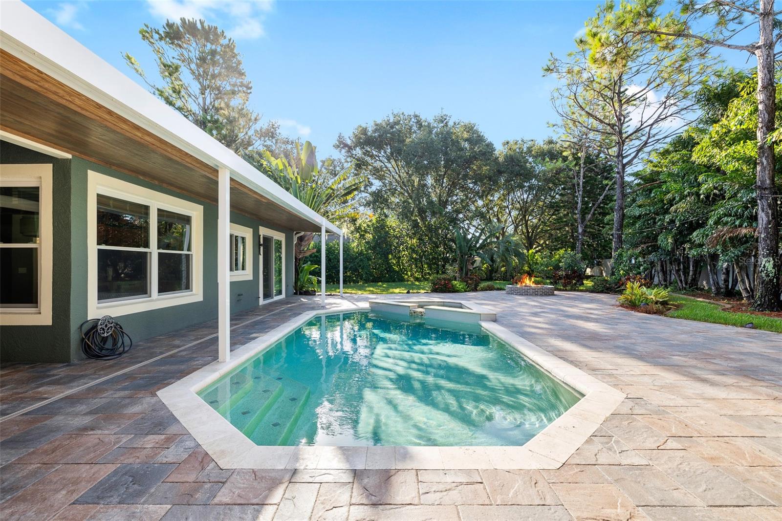 Listing photo id 46 for 13710 Mill Place