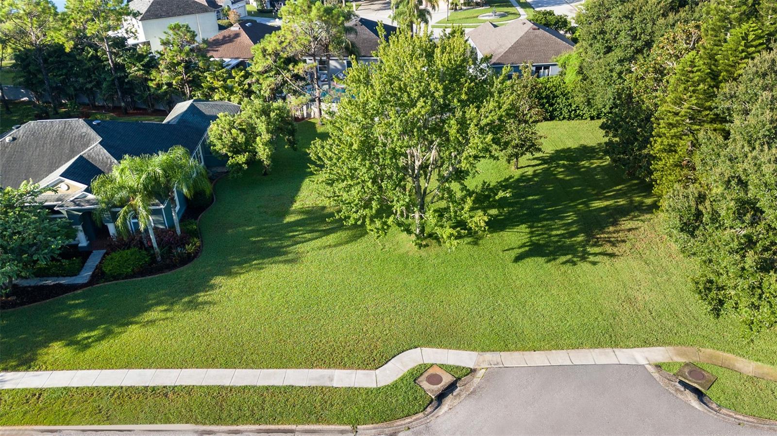 Listing photo id 4 for 13710 Mill Place