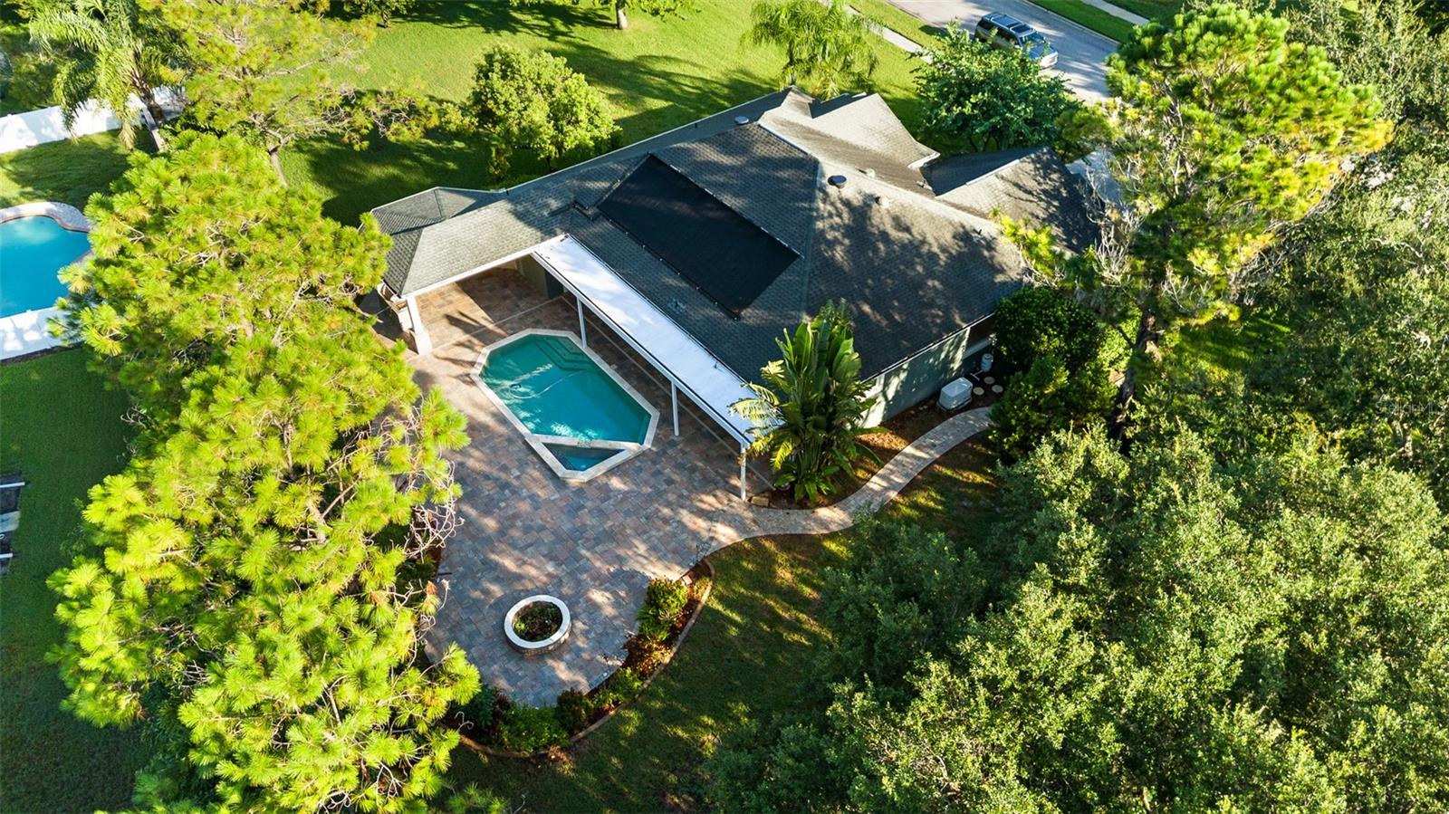 Listing photo id 6 for 13710 Mill Place