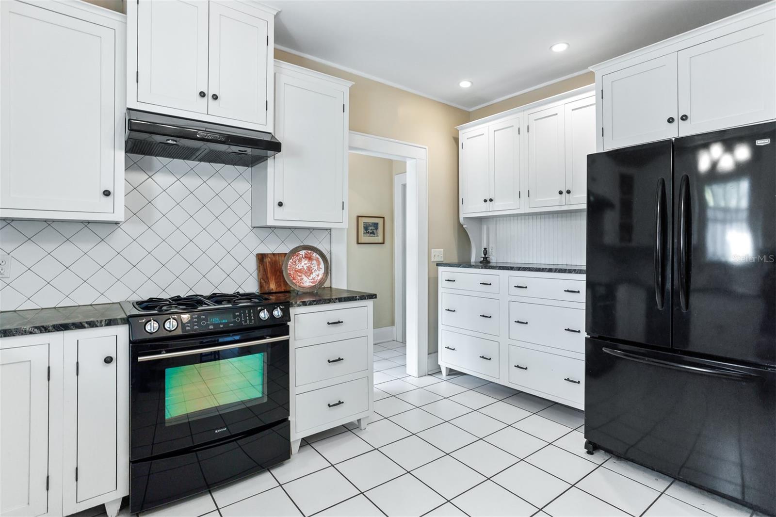 Image 12 of 53 For 1213 Comanche Avenue