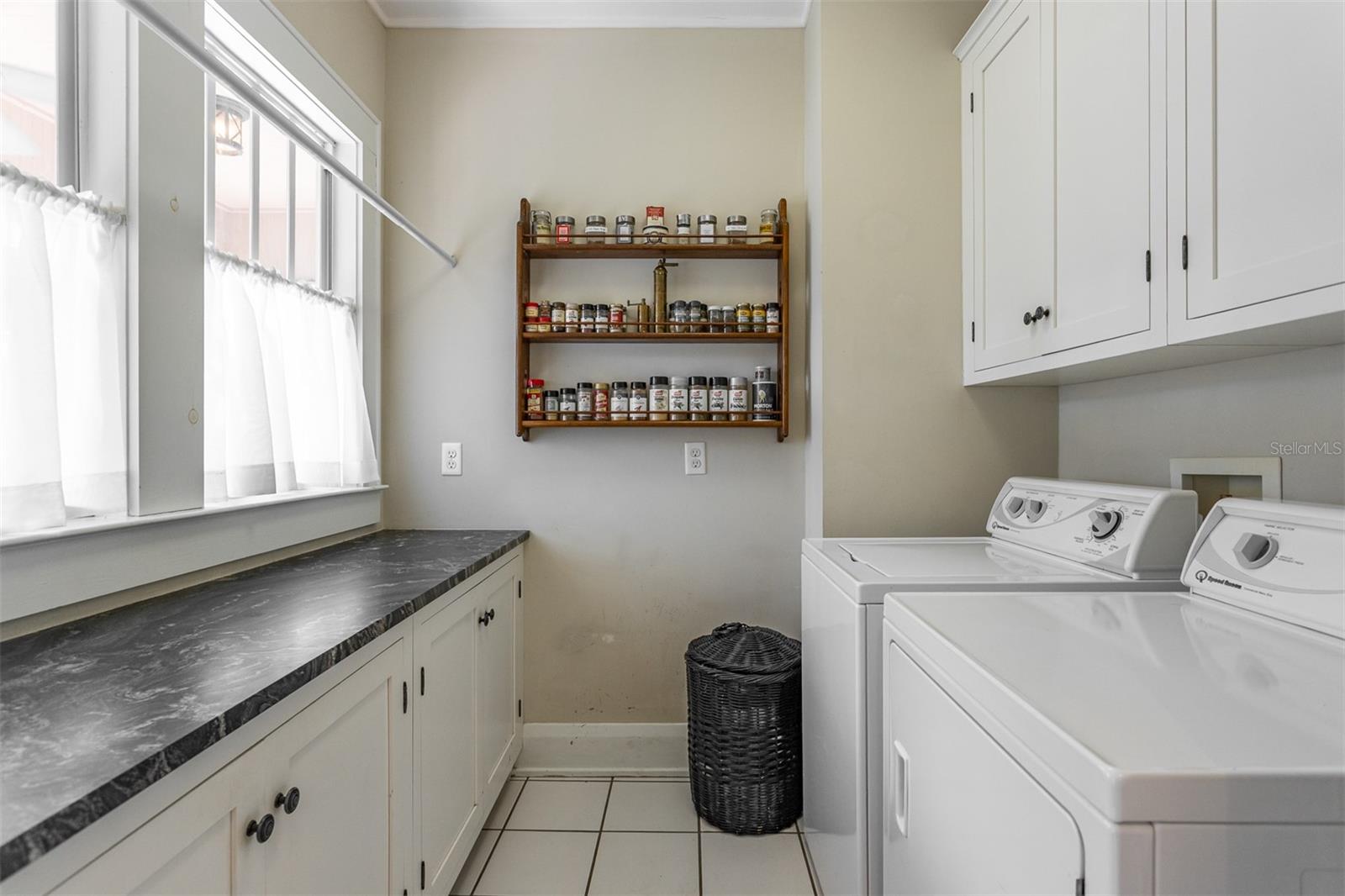 Image 16 of 53 For 1213 Comanche Avenue