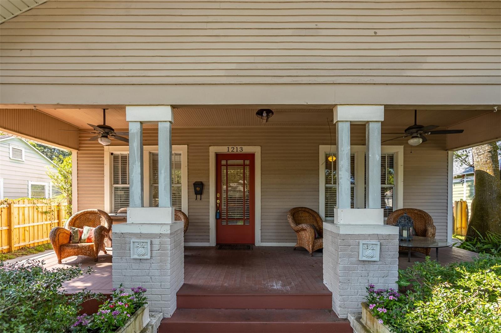 Image 34 of 53 For 1213 Comanche Avenue