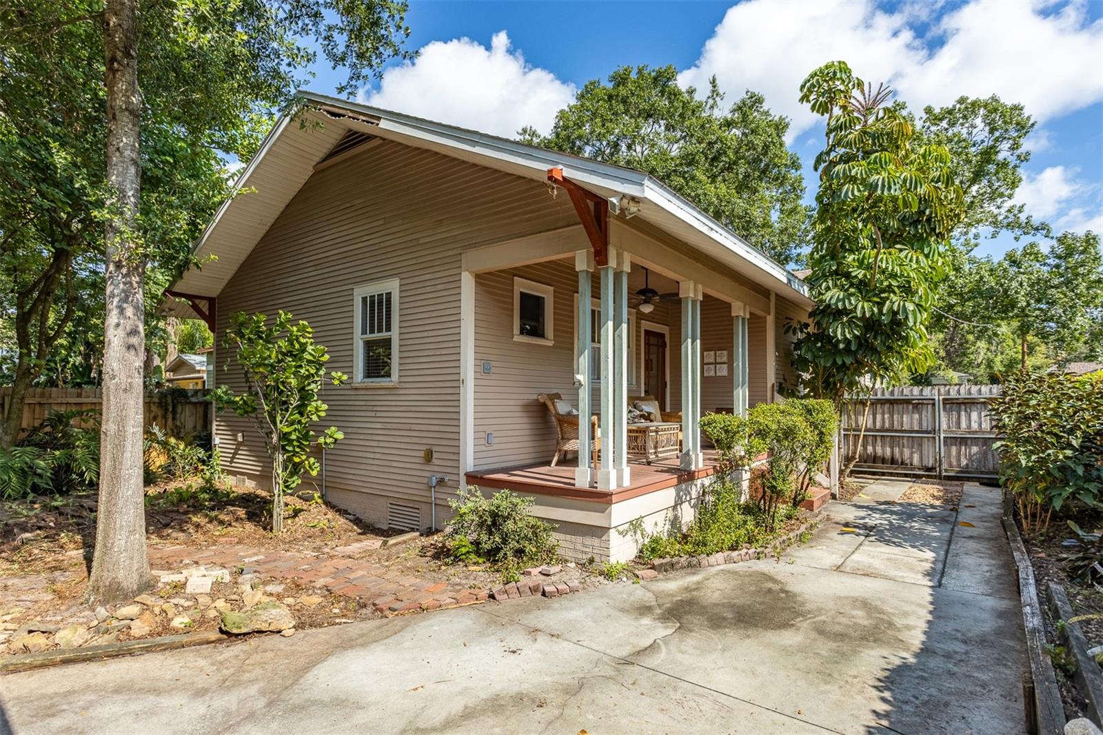 Image 42 of 53 For 1213 Comanche Avenue