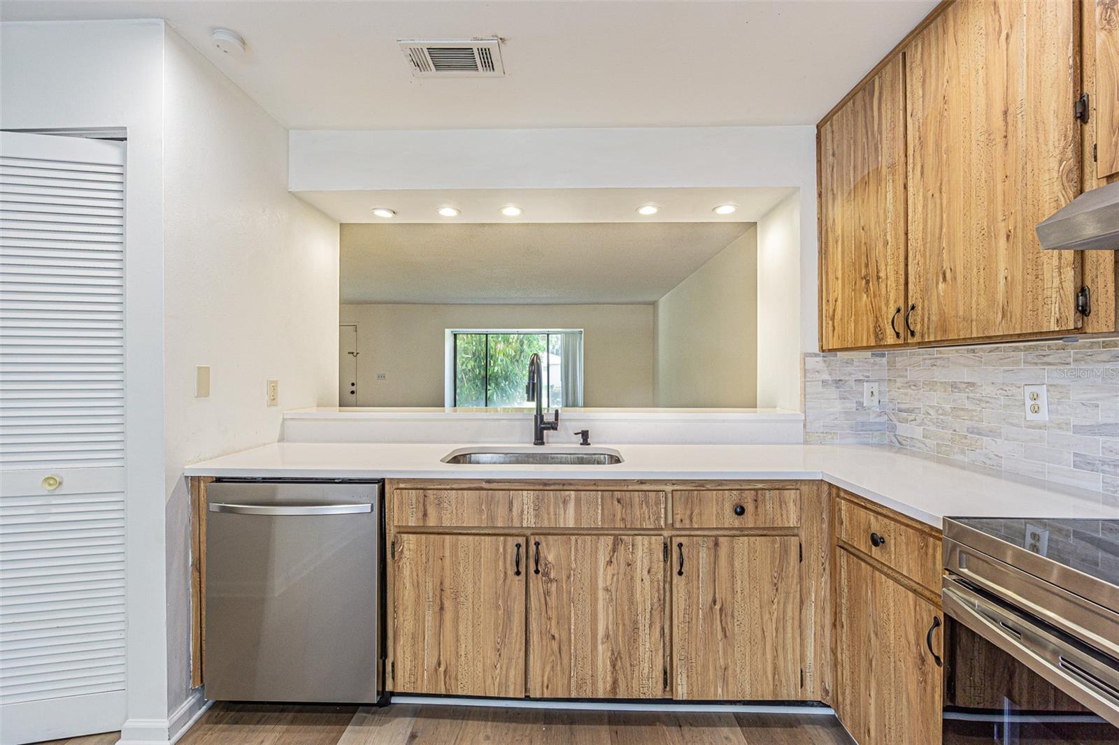 Image 18 of 35 For 7903 Sugarcane Court
