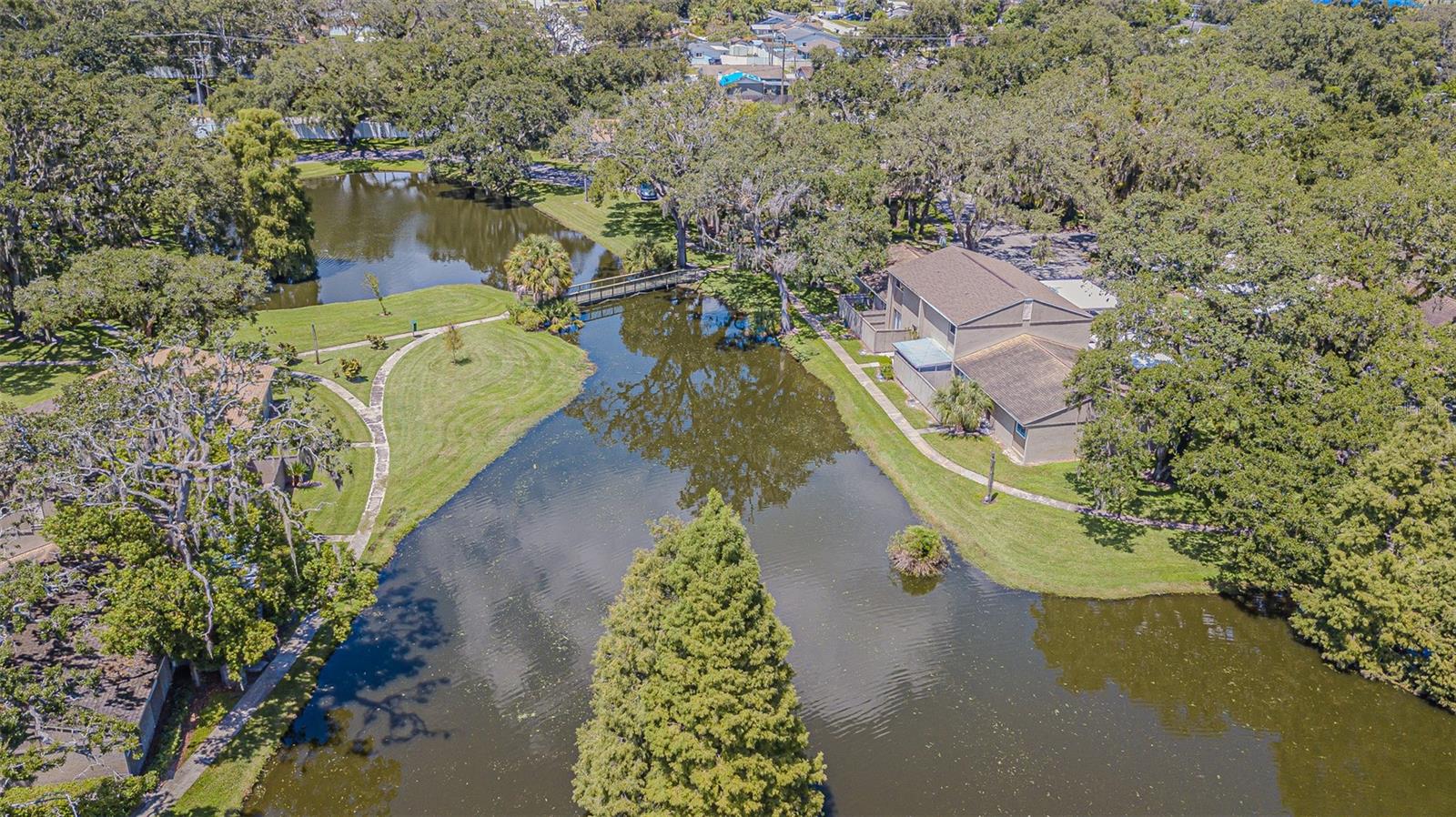 Image 32 of 35 For 7903 Sugarcane Court