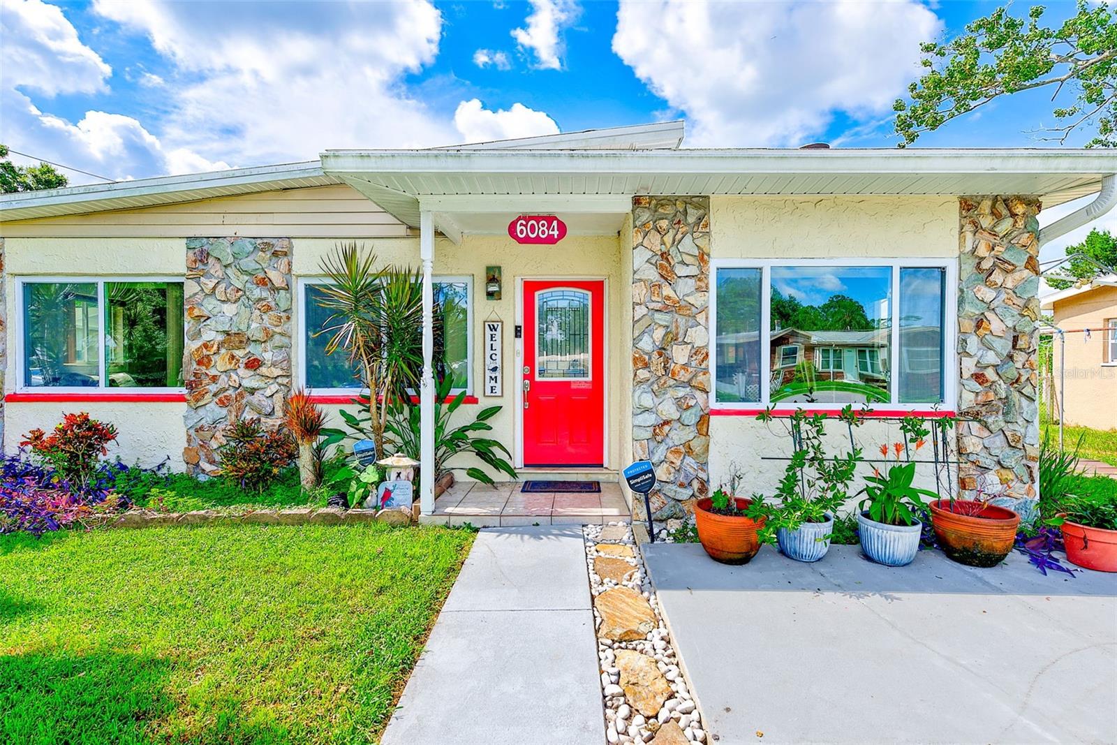 Details for 6084 71st Avenue N, PINELLAS PARK, FL 33781