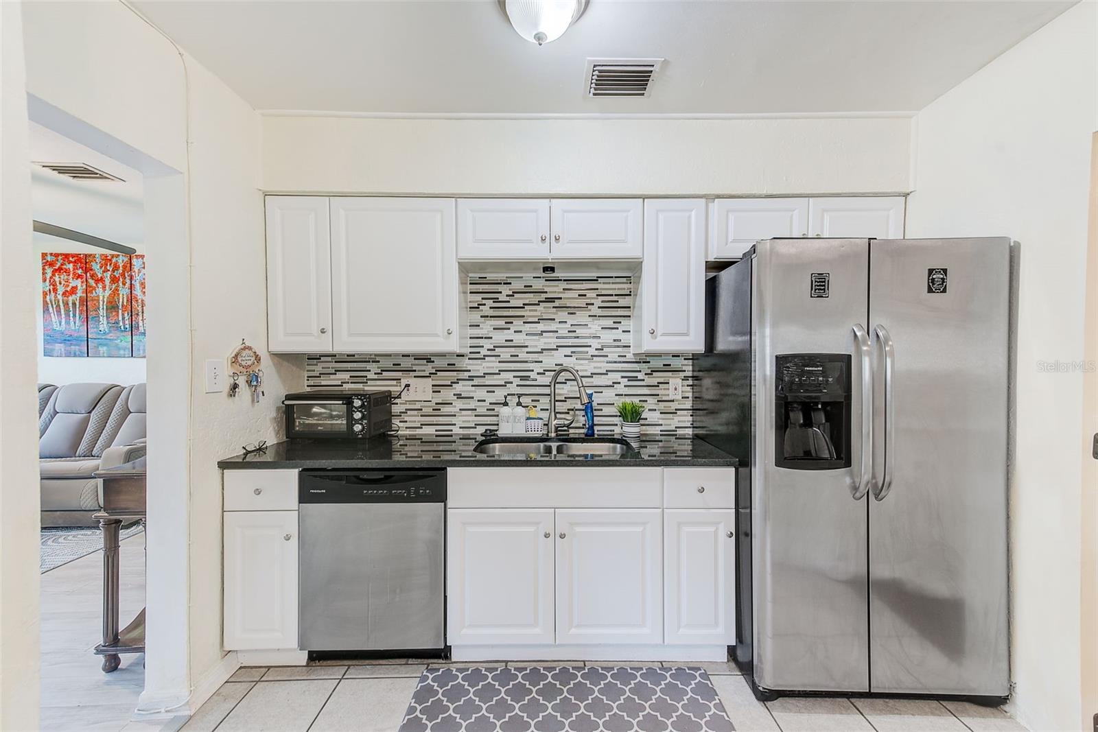 Image 11 of 40 For 6084 71st Avenue N