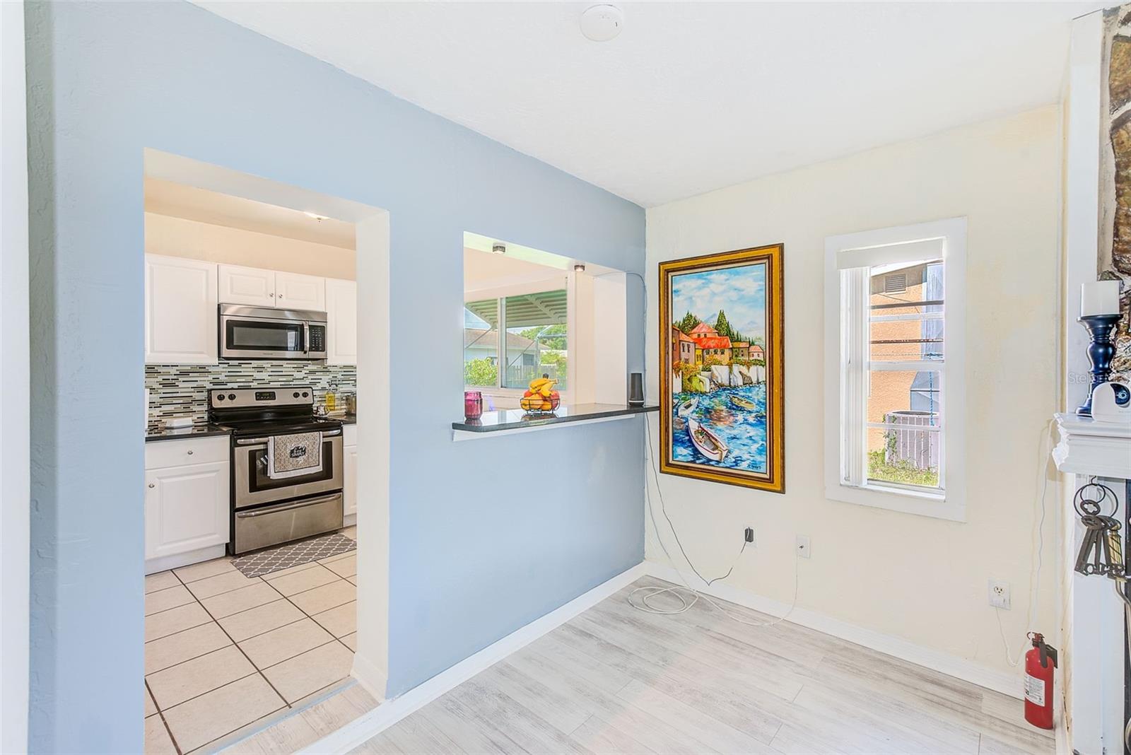 Image 13 of 40 For 6084 71st Avenue N