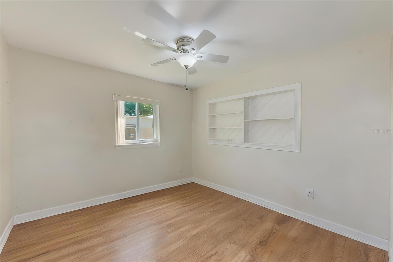 Image 17 of 40 For 6084 71st Avenue N