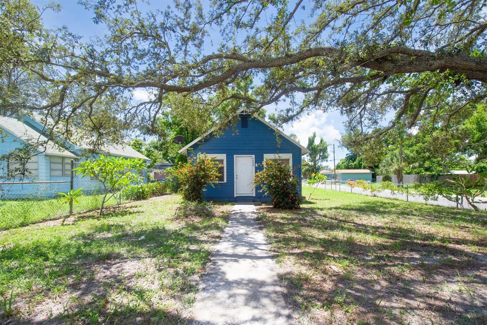 Details for 4690 15th Avenue S, ST PETERSBURG, FL 33711