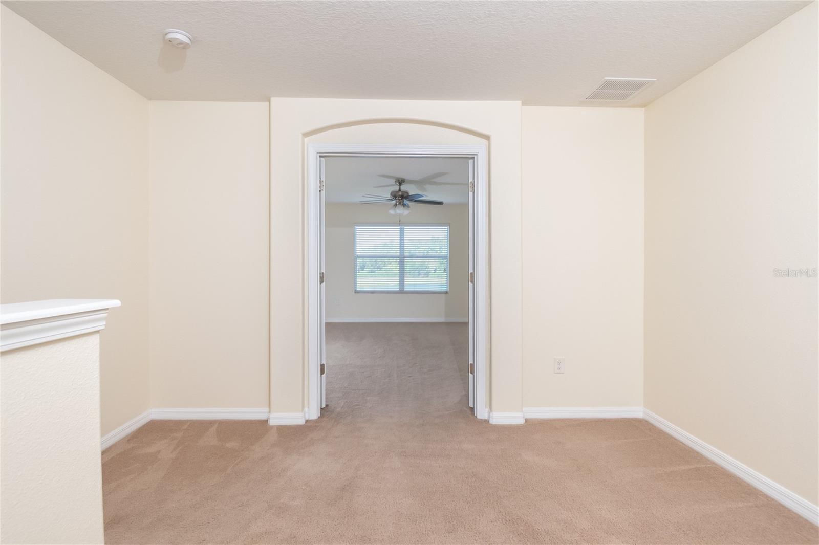 Image 17 of 49 For 12009 Greengate Drive