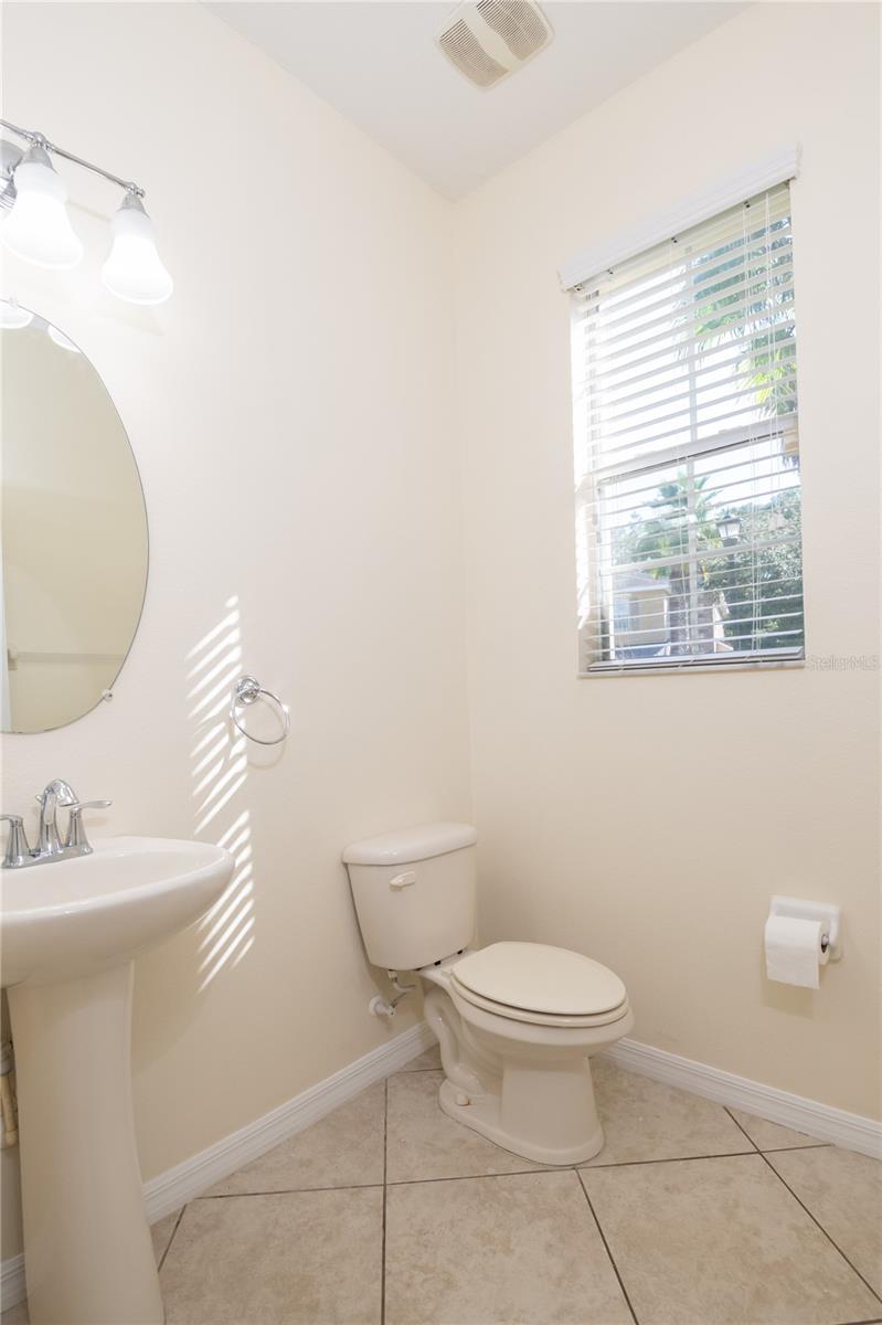 Image 8 of 49 For 12009 Greengate Drive
