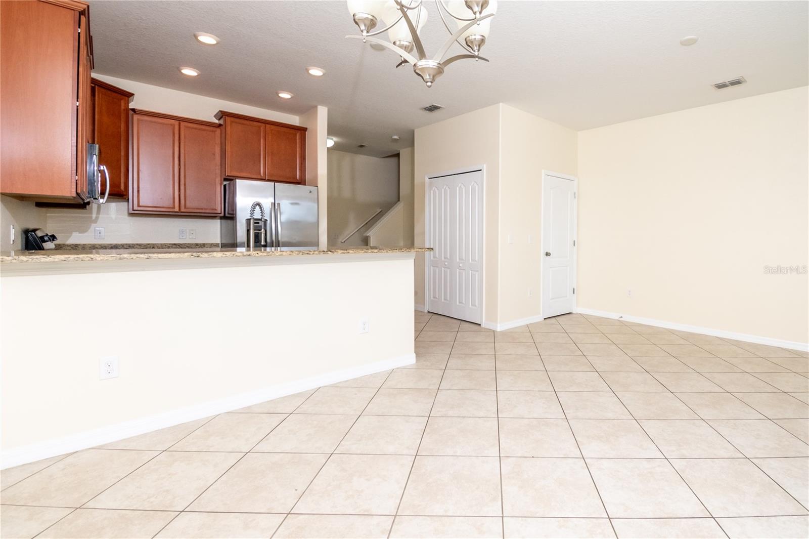 Image 9 of 49 For 12009 Greengate Drive