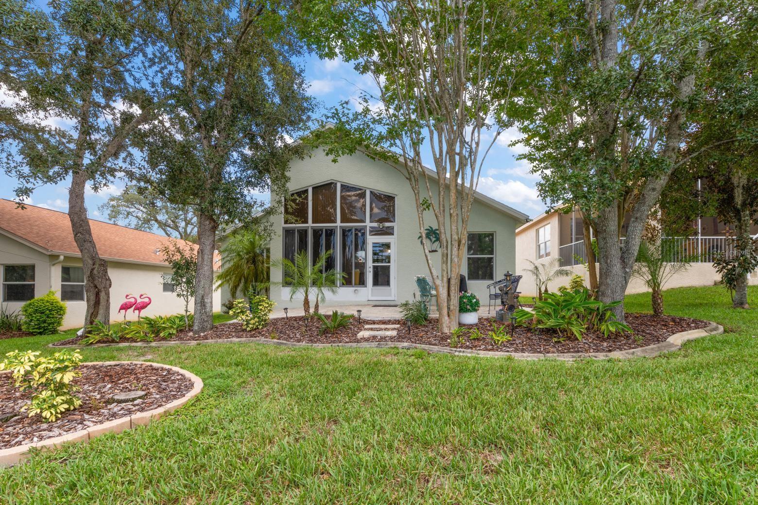 Listing photo id 17 for 367 Quane Avenue
