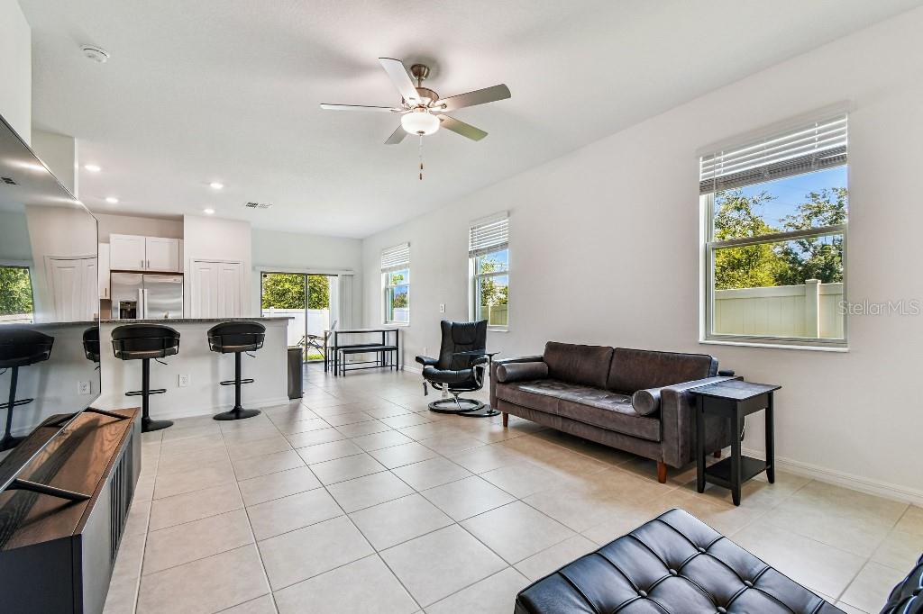 Image 14 of 42 For 8331 Corner Pine Way